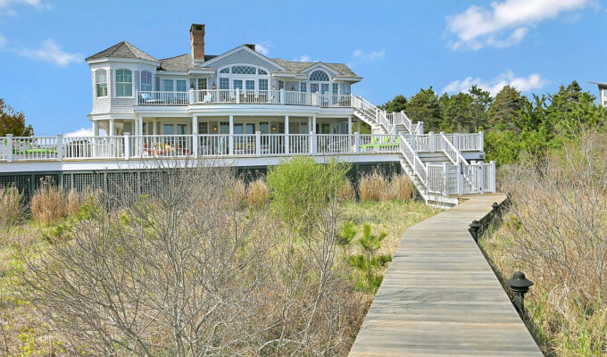 Hamptons Real Estate