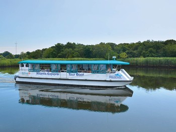 Sunset Cruise with Riverhead Atlantic Hosted by Bedell Cellars