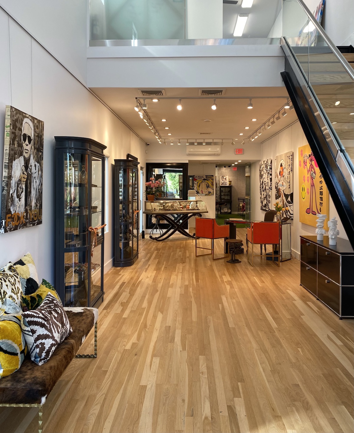 Curated visual reference: Fresh Look at The Stella Flame Gallery Presents Bouquet Rise The Pursuit Of