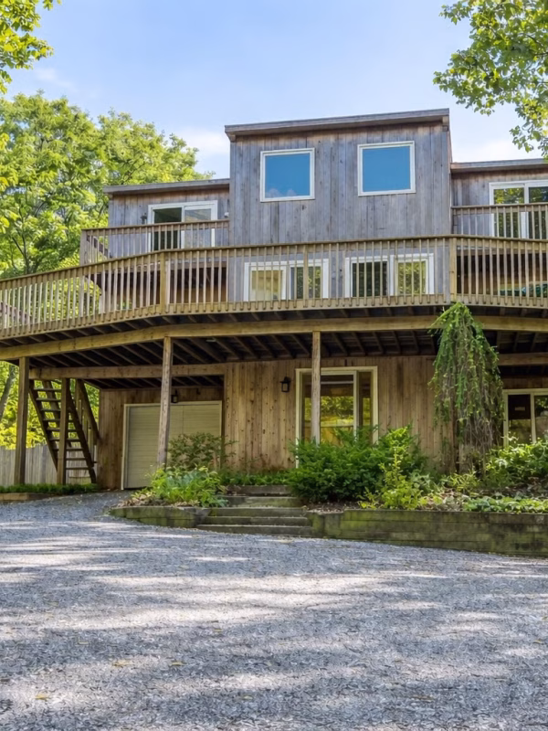 Hamptons Real Estate